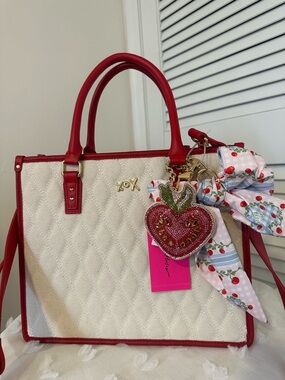 NWT Betsey Johnson Bag, Purse, XOLALA, Red and Cream with accents and charm